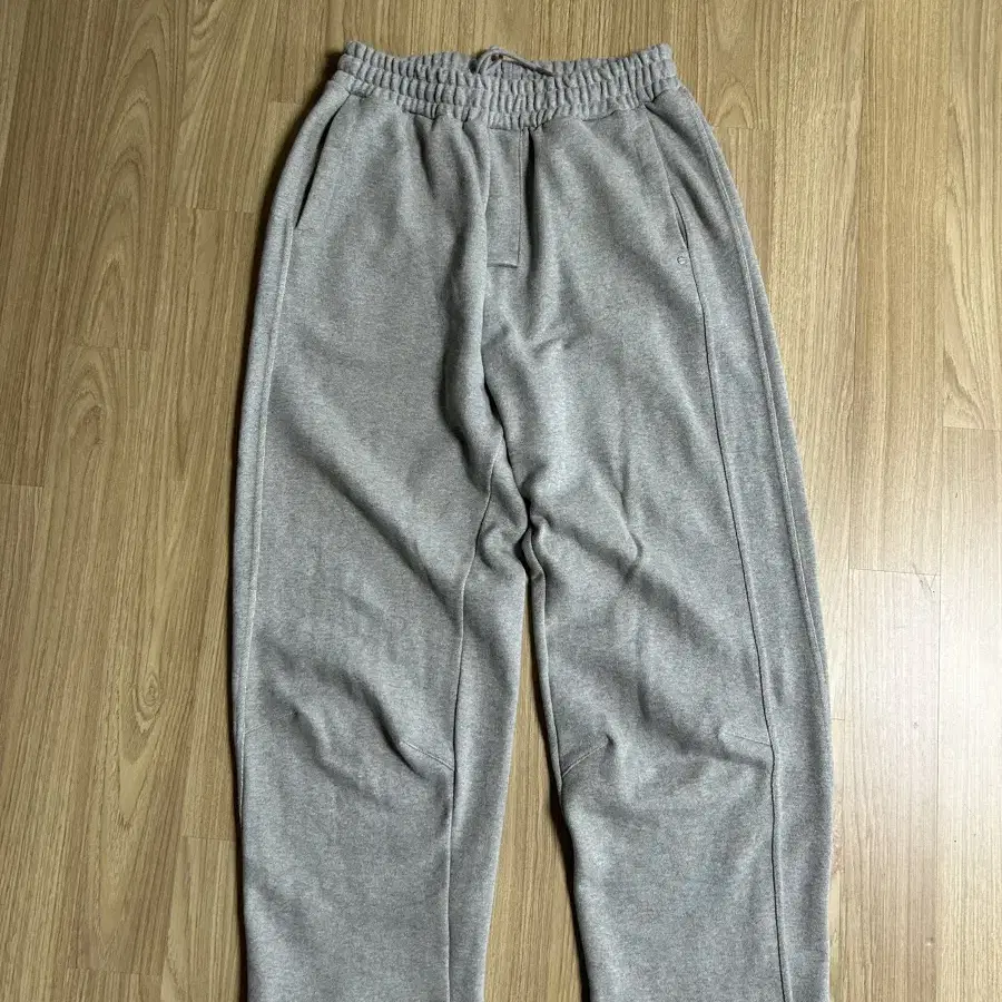 머듈 mudule x 아이엘 aieul am sweatpants