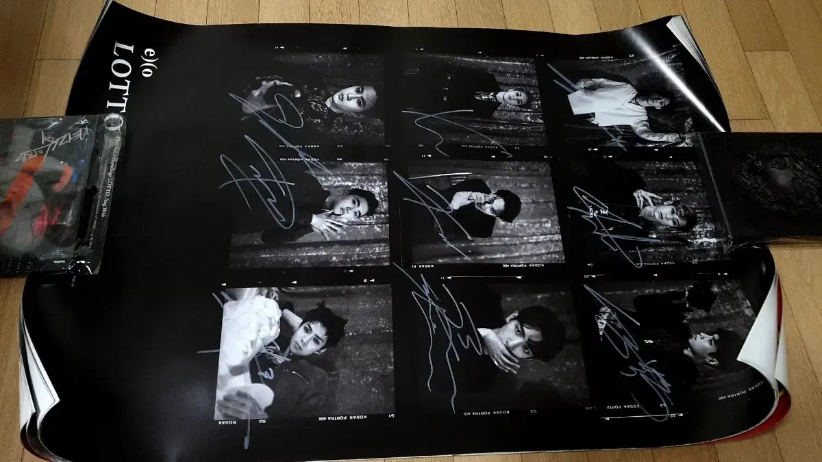 EXO sign signature poster EXO