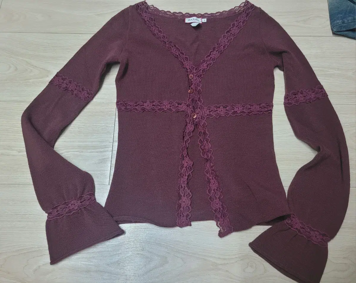 SilhouettesVintage Wine Lace Cardigan Toyosetowning133CreaturesDeathRizeKeysKarma