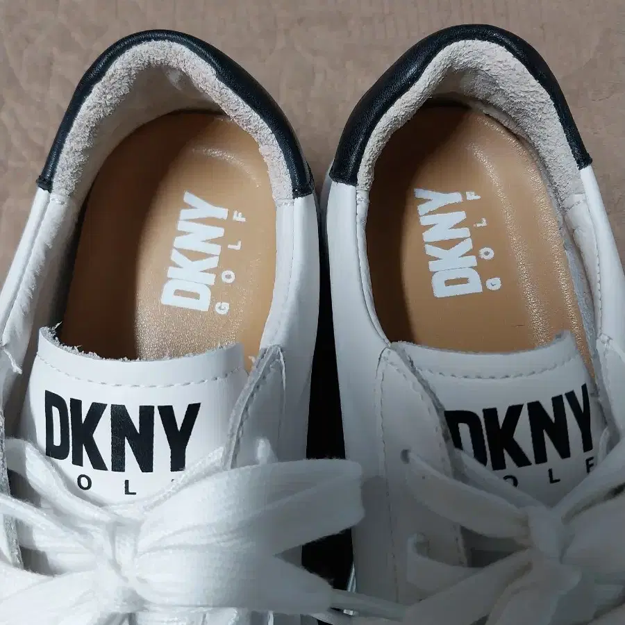 245 DKNY 공용 골프화 245 0415