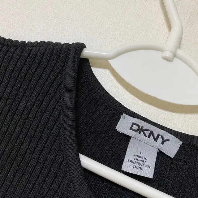 DKNY  여름나트나시 66