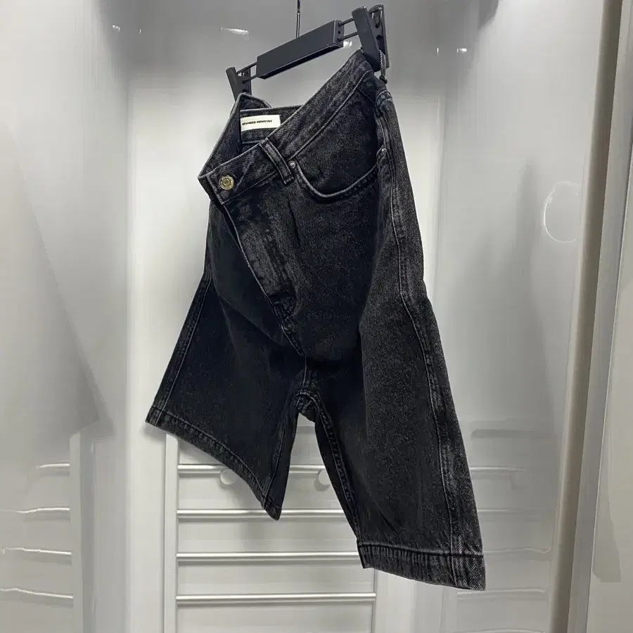 브랜디드 / 1816 BLACK COZY HALF DENIM / 30