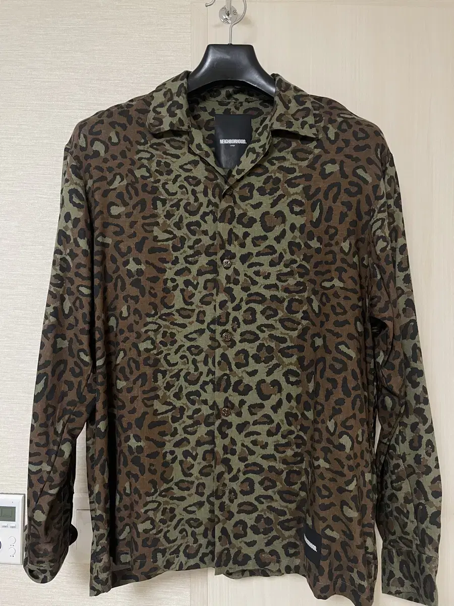 Neighborhood Hooded Leopard Shirt L