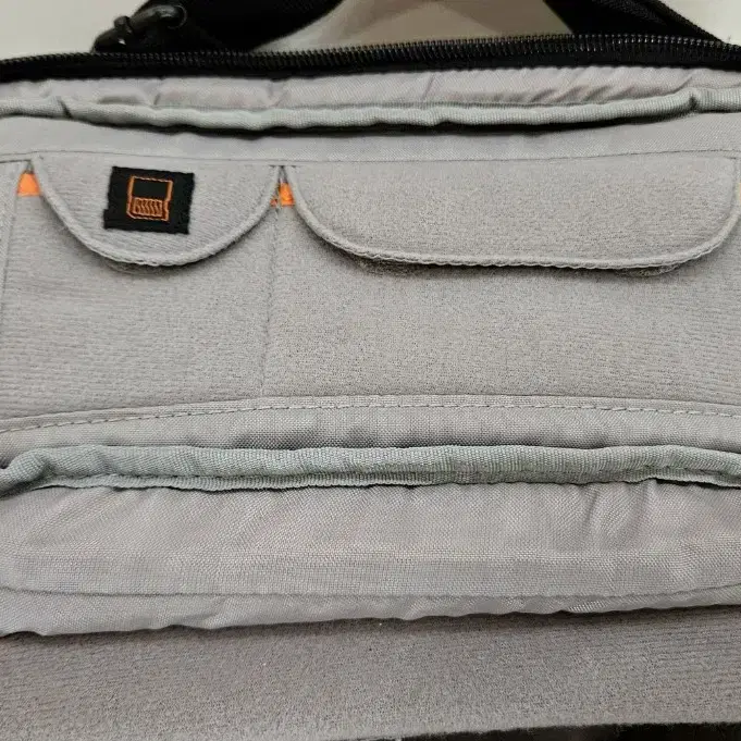 로우프로 LOWEPRO 140 카메라가방 숄더백