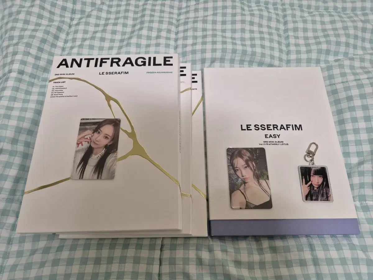 le sserafim album anti album 3 sets+e.ji album one photocard,keyring in bulk