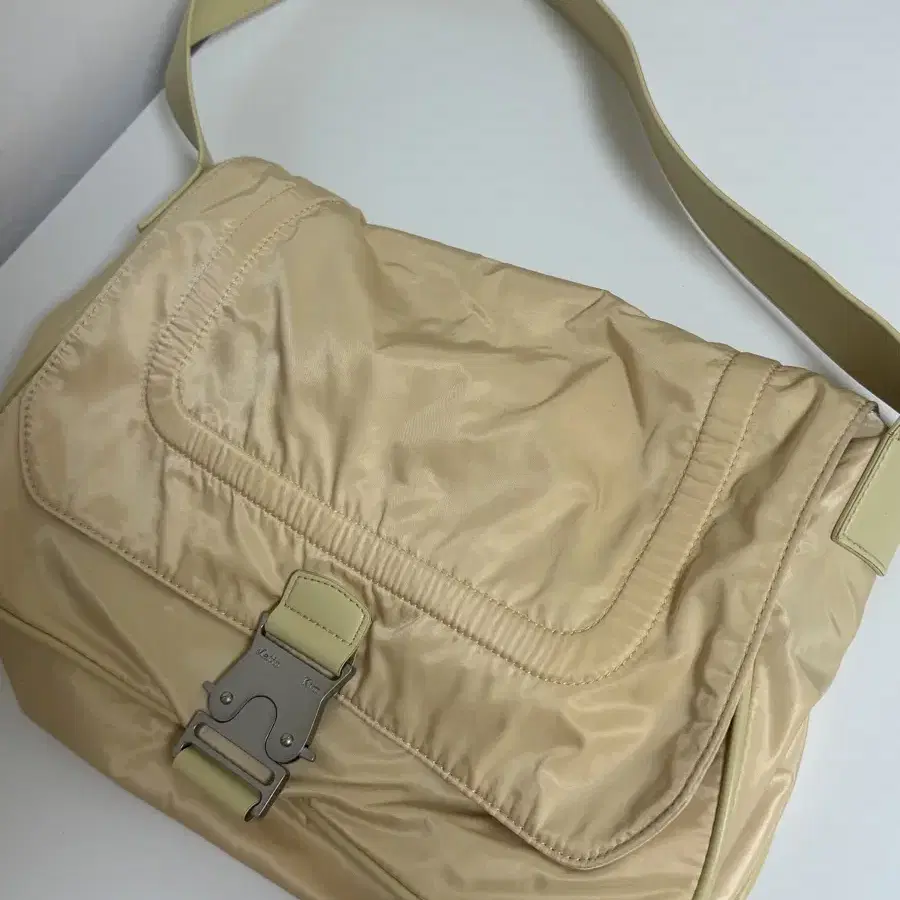 마뗑킴 BUCKLE BAG IN LIGHT YELLOW 버클백 옐로우