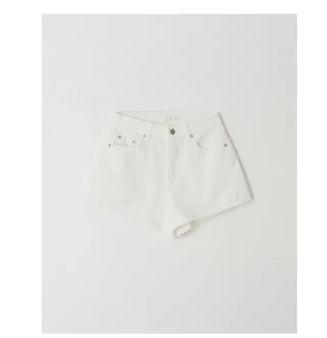 리즈leeds Roha denim shorts