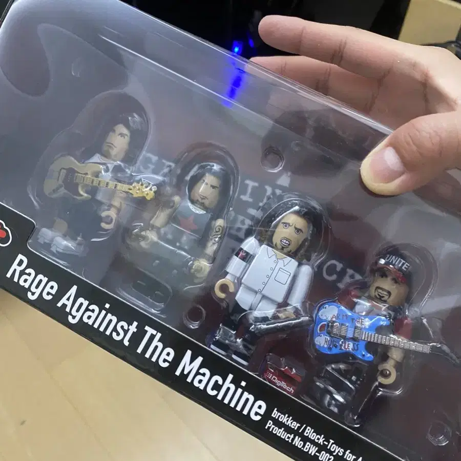 레이지 어게인스트 머신 피규어 rage against machine