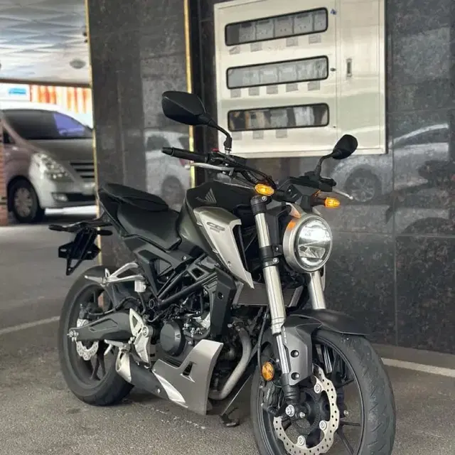 혼다 cb125r 만키로 신차급 스쿠터대차봄