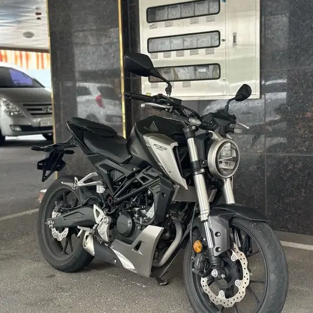 혼다 cb125r 만키로 신차급 스쿠터대차봄