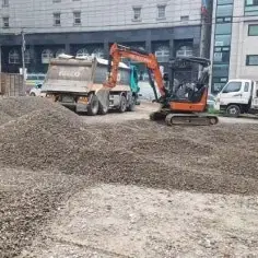 흙 마사토 골재 조경석 발파석 축대용돌 쇄석골재 순환골재