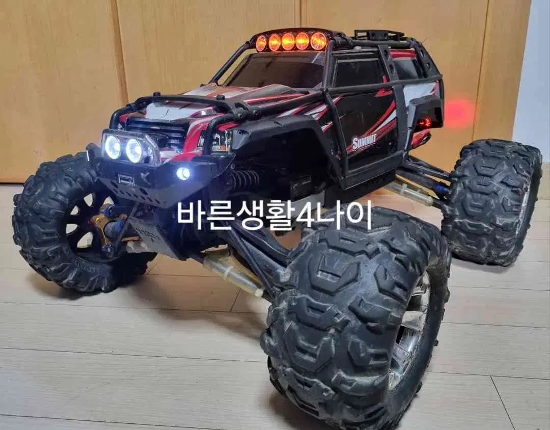 [RC카]서밋 1/8 몬스터트럭 4WD 루비콘 브롱코 트라이얼 알씨카