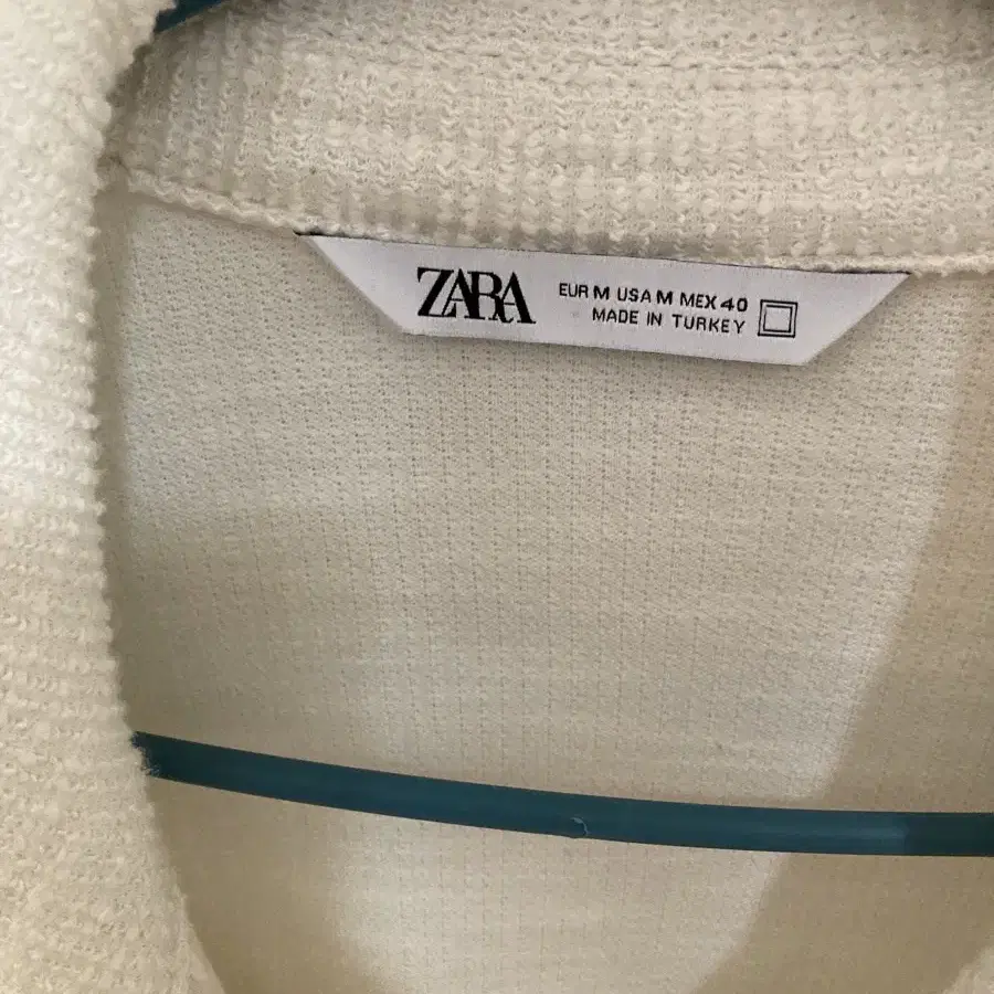 ZARA 스트럭처 포켓 점퍼