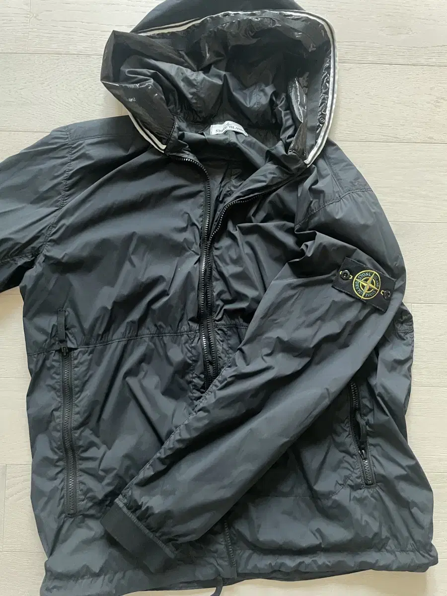 Stone Island Skintouch Windbreaker 22ss