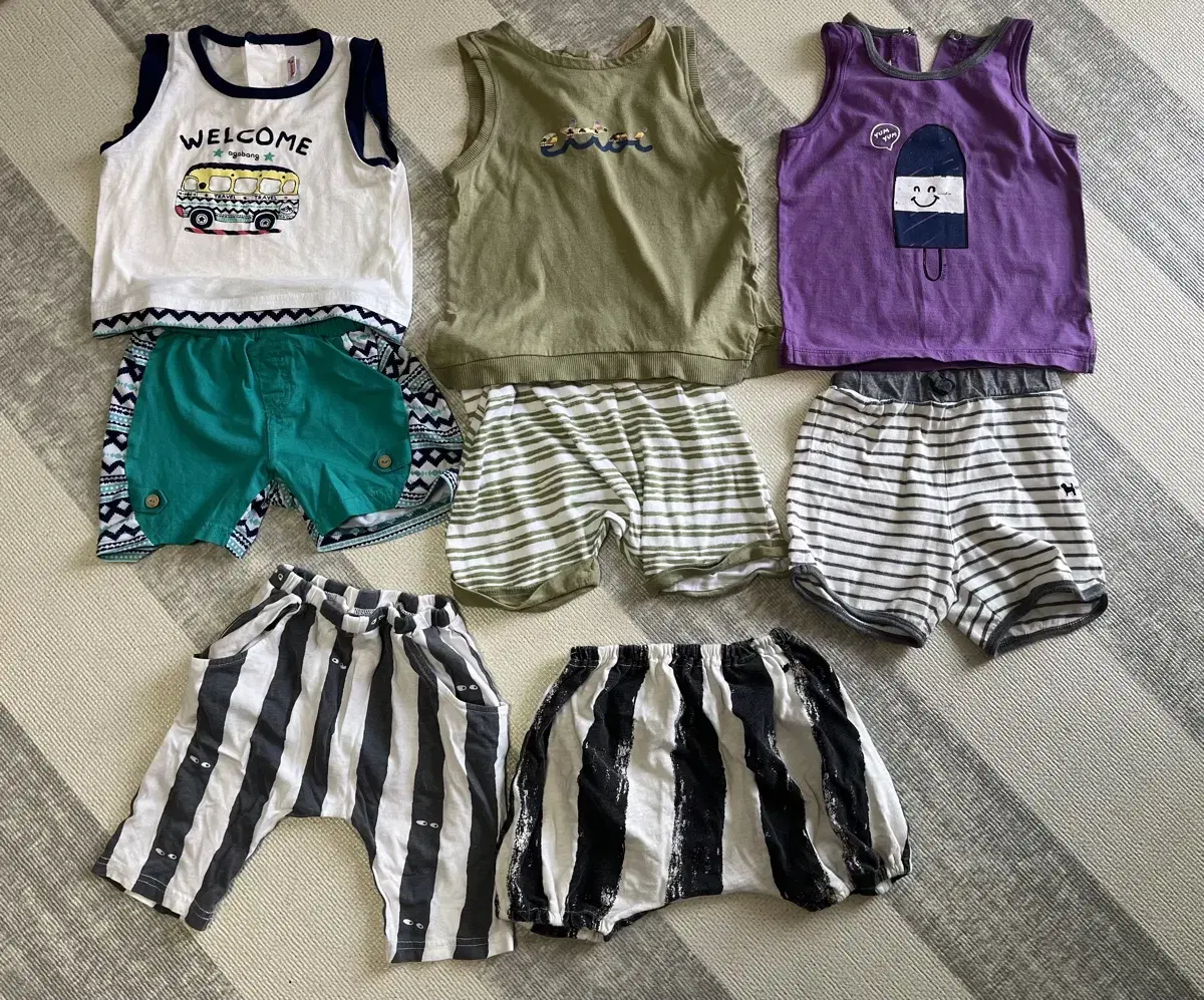 Bloo Dog and other sleeveless sets sold in bulk - 90,100