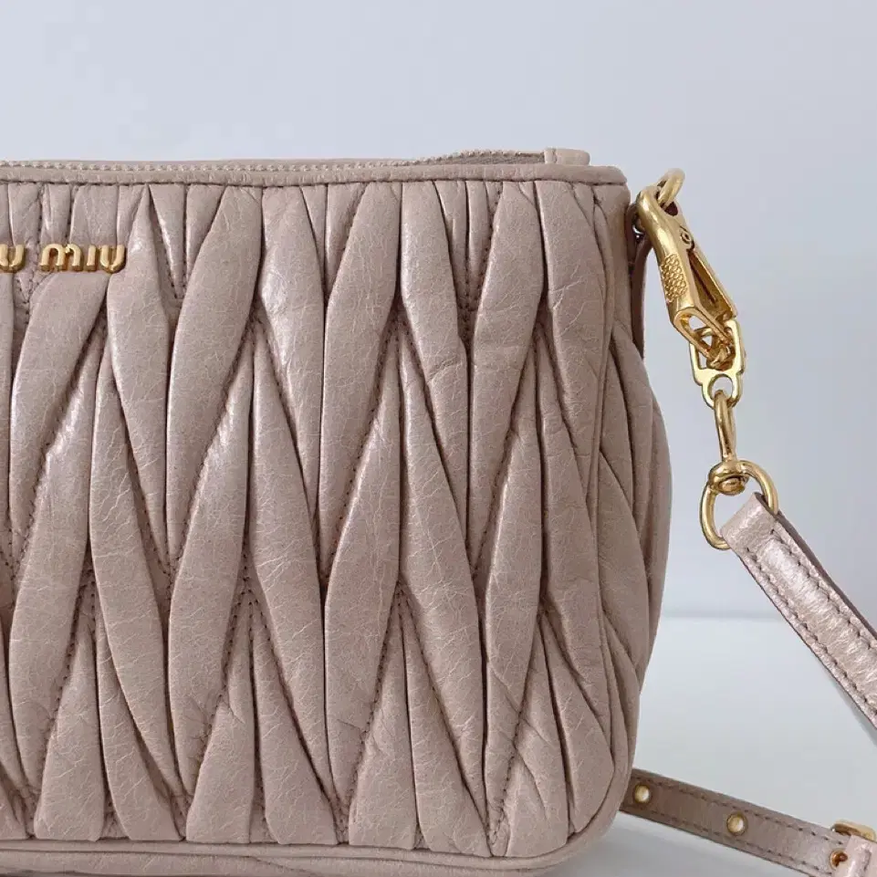 MIU MIU - Matelasse Shoulder Bag