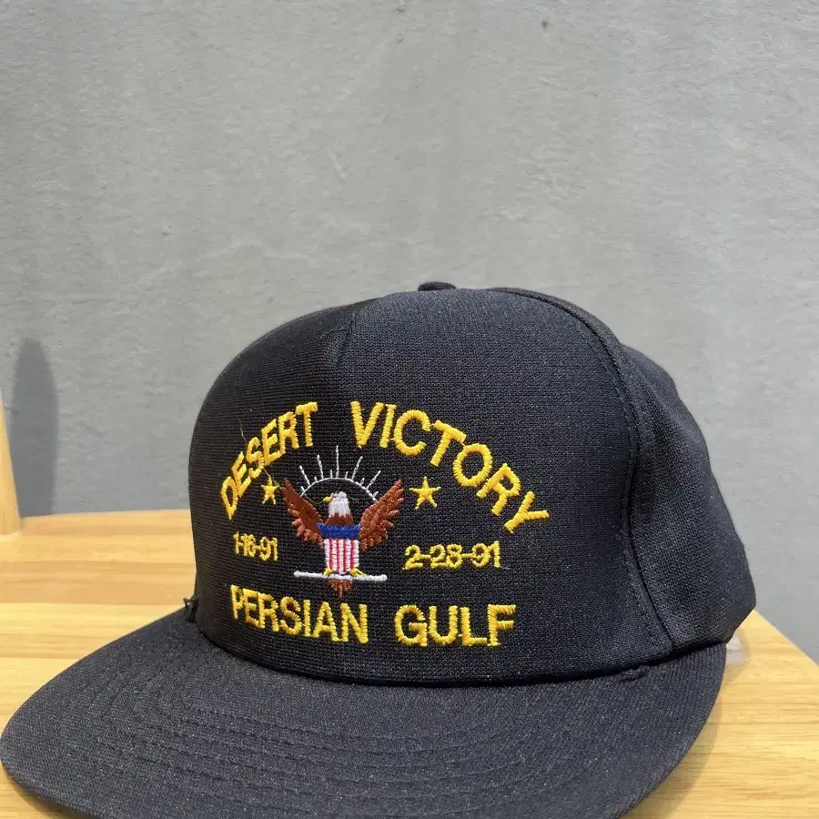 Usa vintage trucker cap팝니다  desert