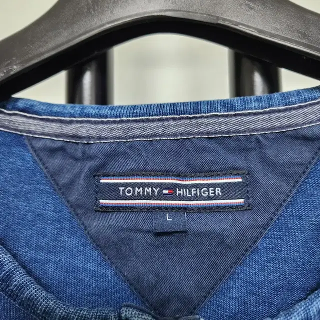 L 타미힐피거 TOMMY HILFIGER 인디고 헨리넥 티셔츠