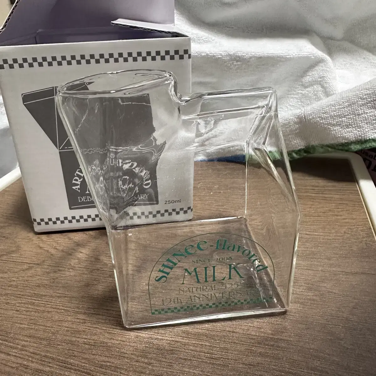 Shinee 12th Anniversary Milk Glass (unused)