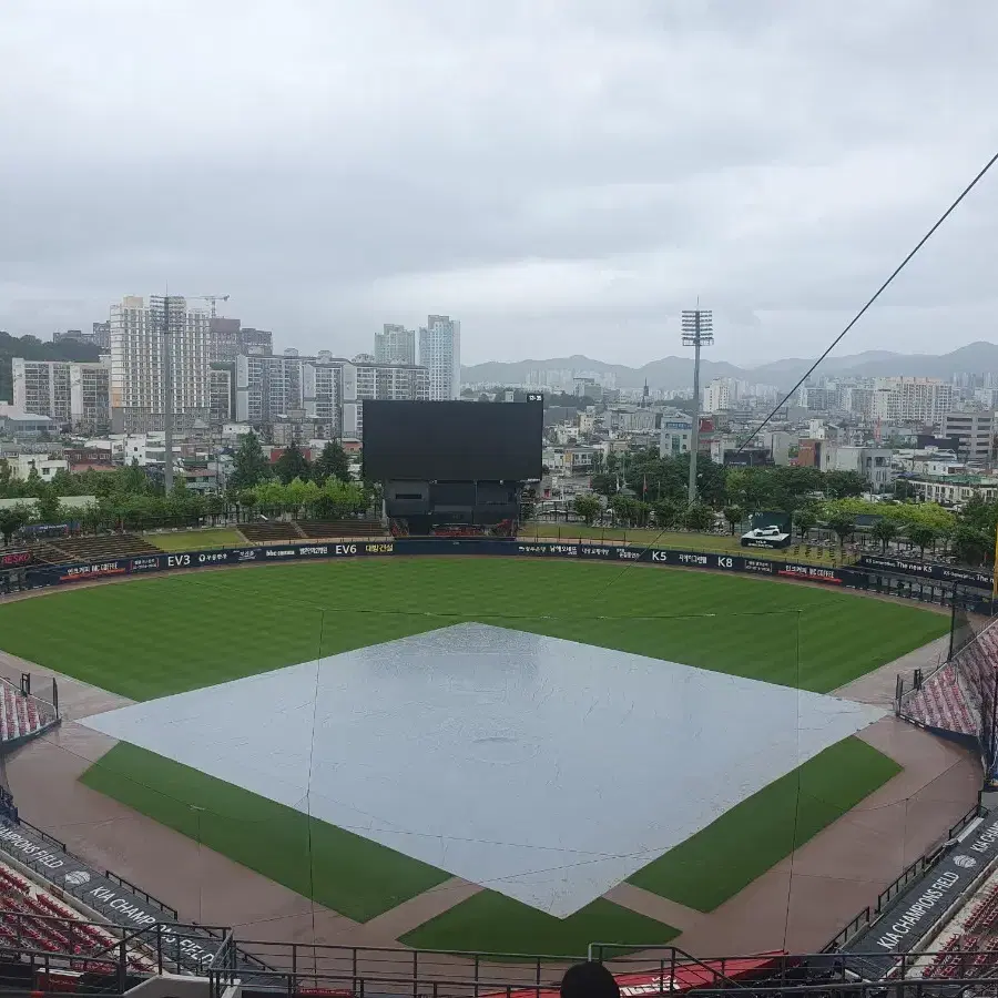 야구 울스타  1루응원석 지정석 1자리 구해요.ㅠㅠ