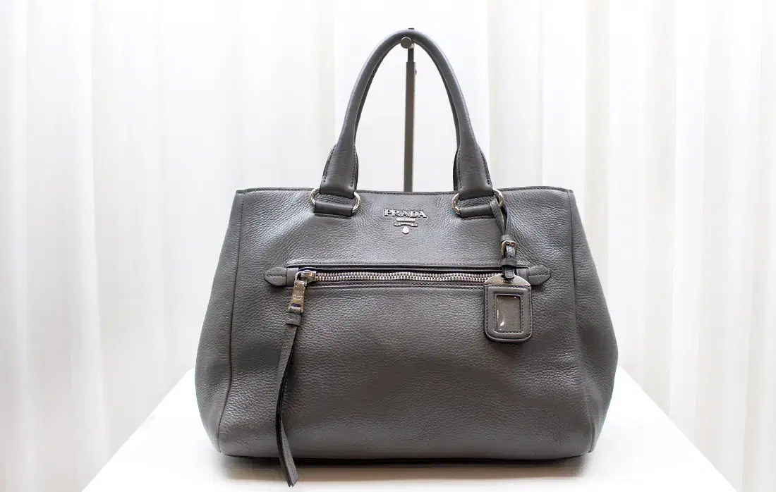 [Used Luxury Goods Daol] Prada Vitello Dino Gray Two-Way Tote Shoulder Bag