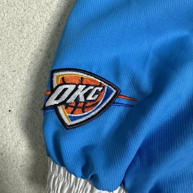 [S] NBA OKC 오클라호마시티 썬더 올드스쿨 바람막이 자켓 6517