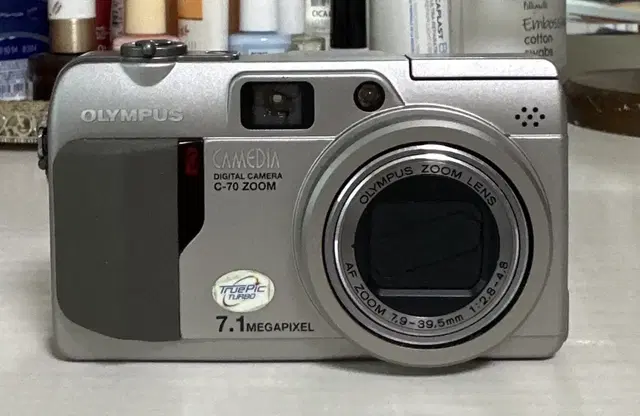 올림푸스 CAMEDIA C-70 ZOOM 디카