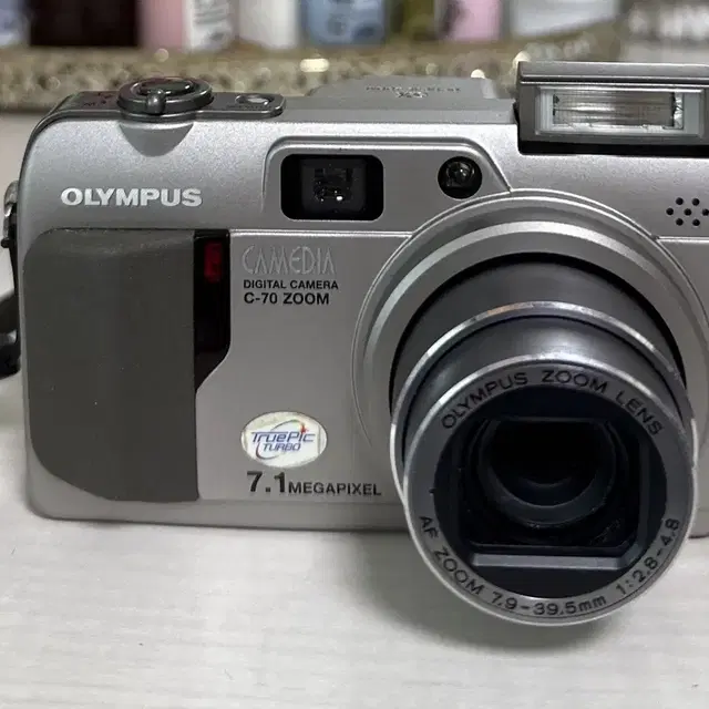 올림푸스 CAMEDIA C-70 ZOOM 디카