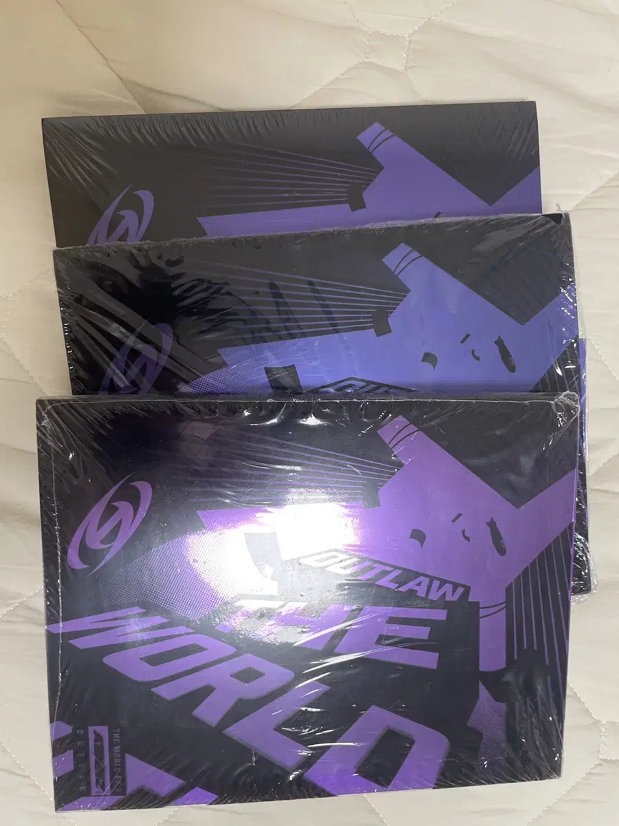 ATEEZ ATEEZ Outlaw Bouncy sealed album Set of 3