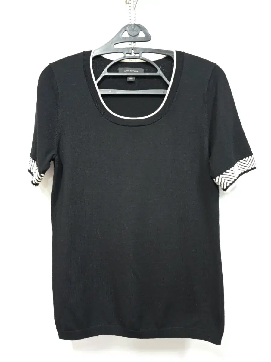 Ann Taylorann taylorknit round tee knit vahn