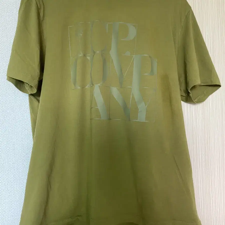 cp company 씨피 컴퍼니 반팔(xl)