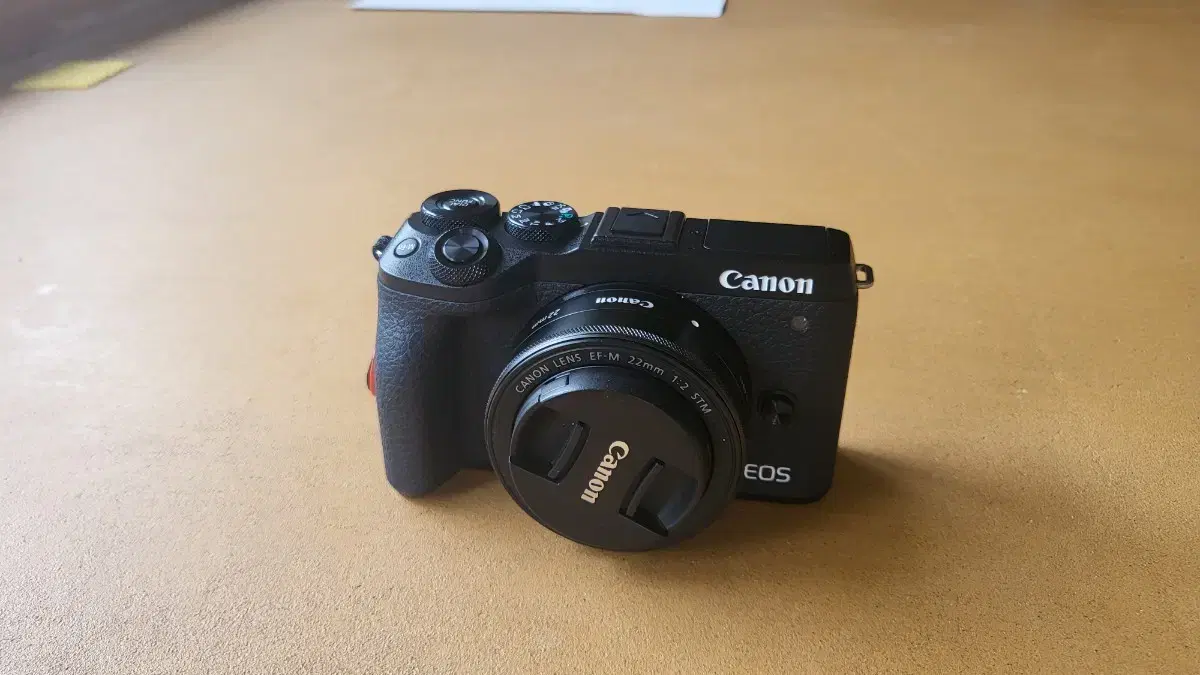 EOS  M6  MARK2