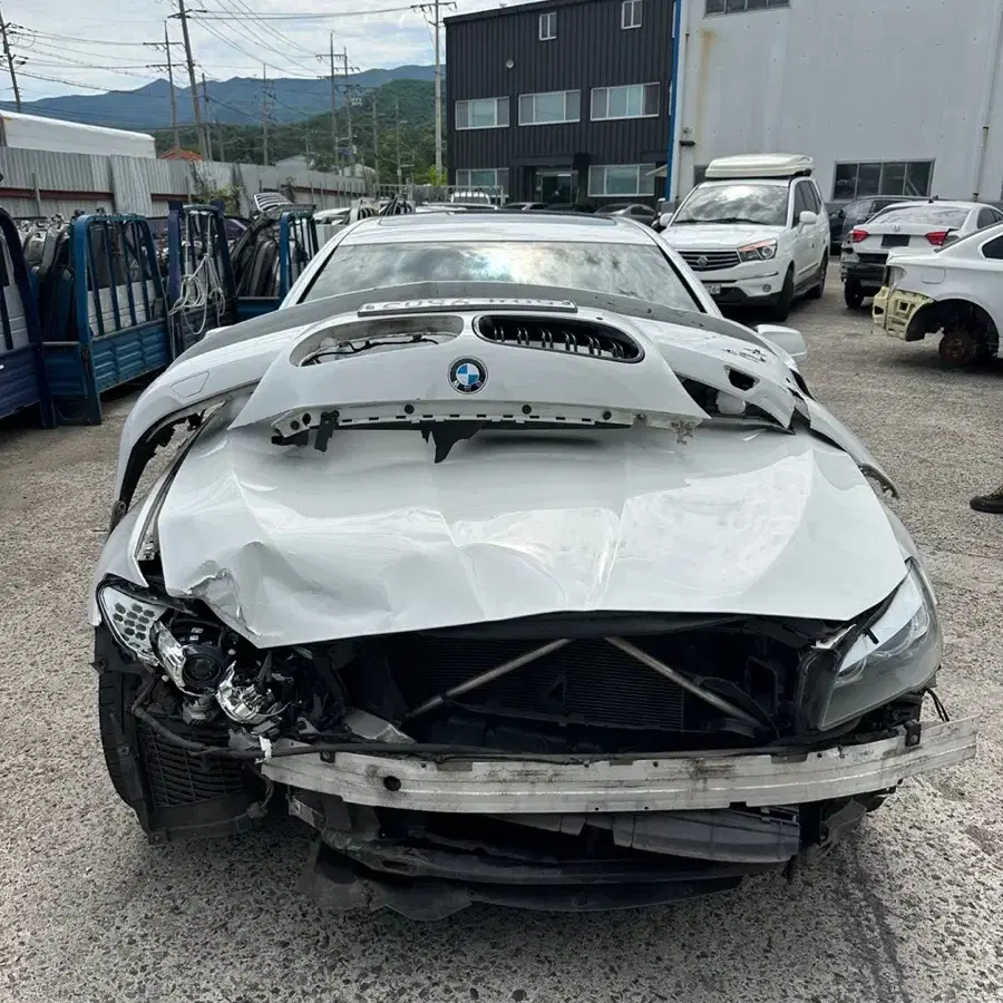 차량 BMW 520d (12년식) 부품