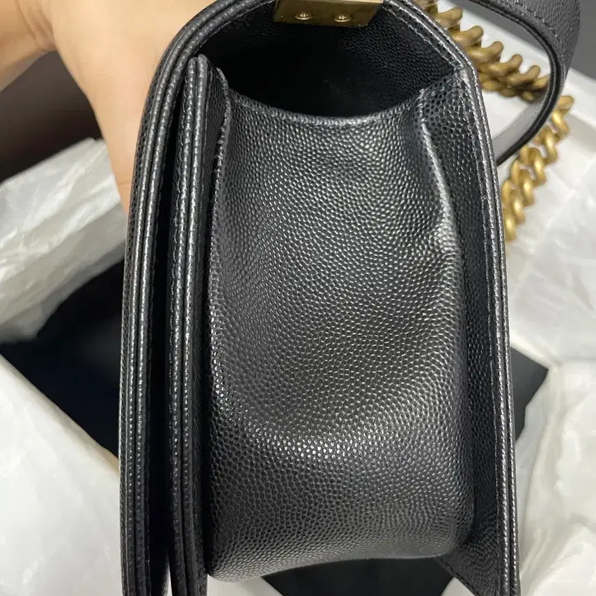 샤넬 보이백 미디움 캐비어 빈티지금장 사진 5