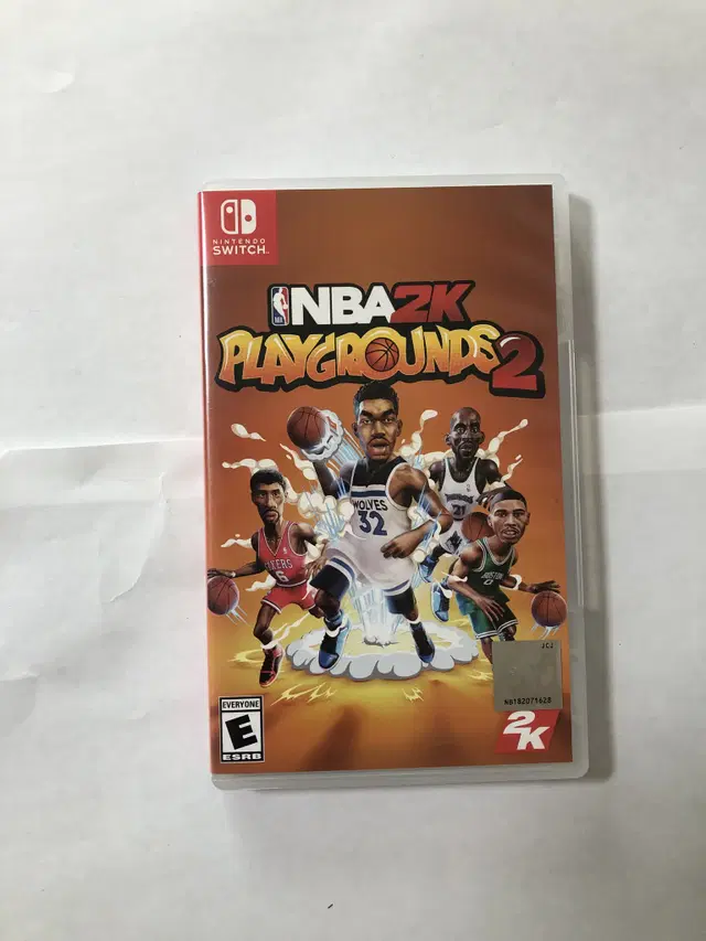 최상품  닌텐도 스위치 NBA 2K 플레이 그라운즈 2를 분양합니다.