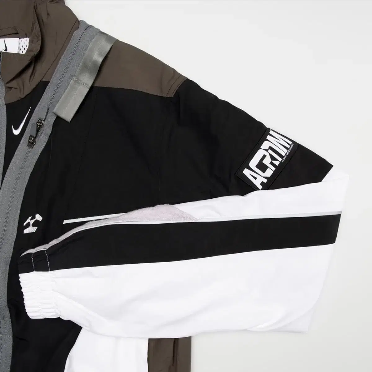 나이키 아크로님 Nike x Acronym NRG Woven Jacket