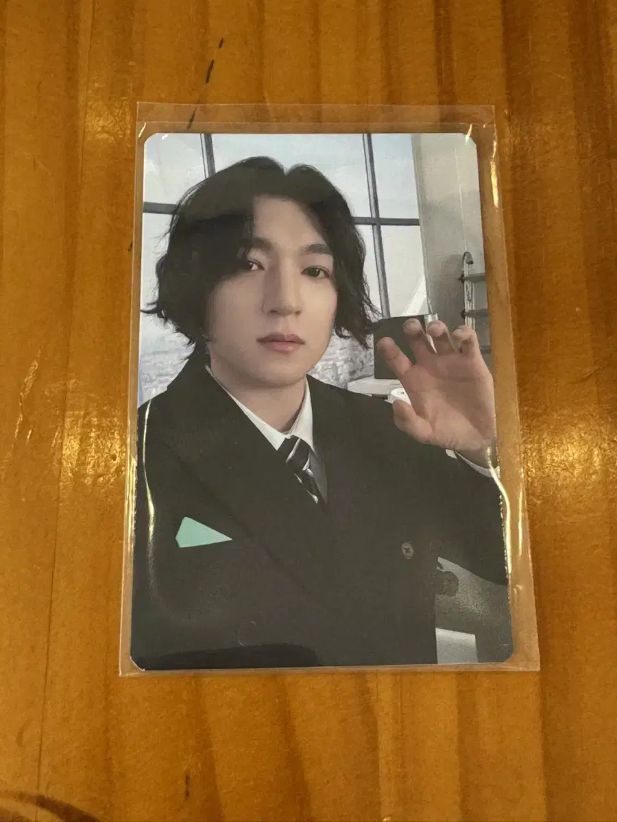 Day 6 fanmeeting md pre-order benefit Sungjin Seong photocard