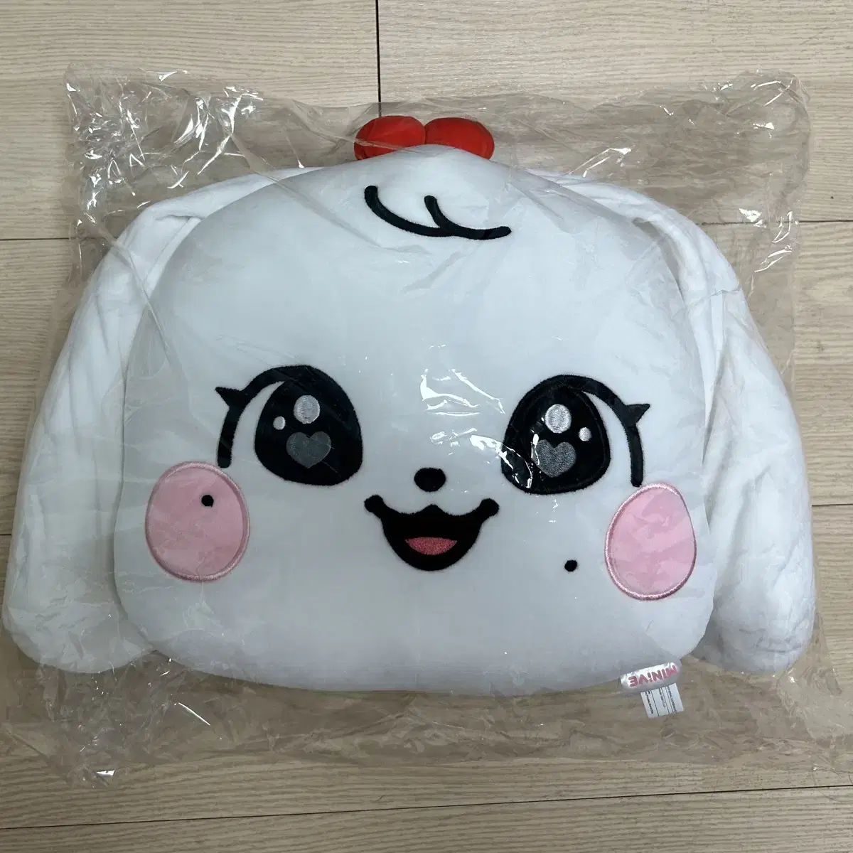 ive minive cherry cushion wts