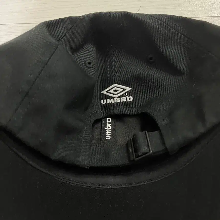 (새상품) Atmos x umbro 아트모스 엄브로 볼캡