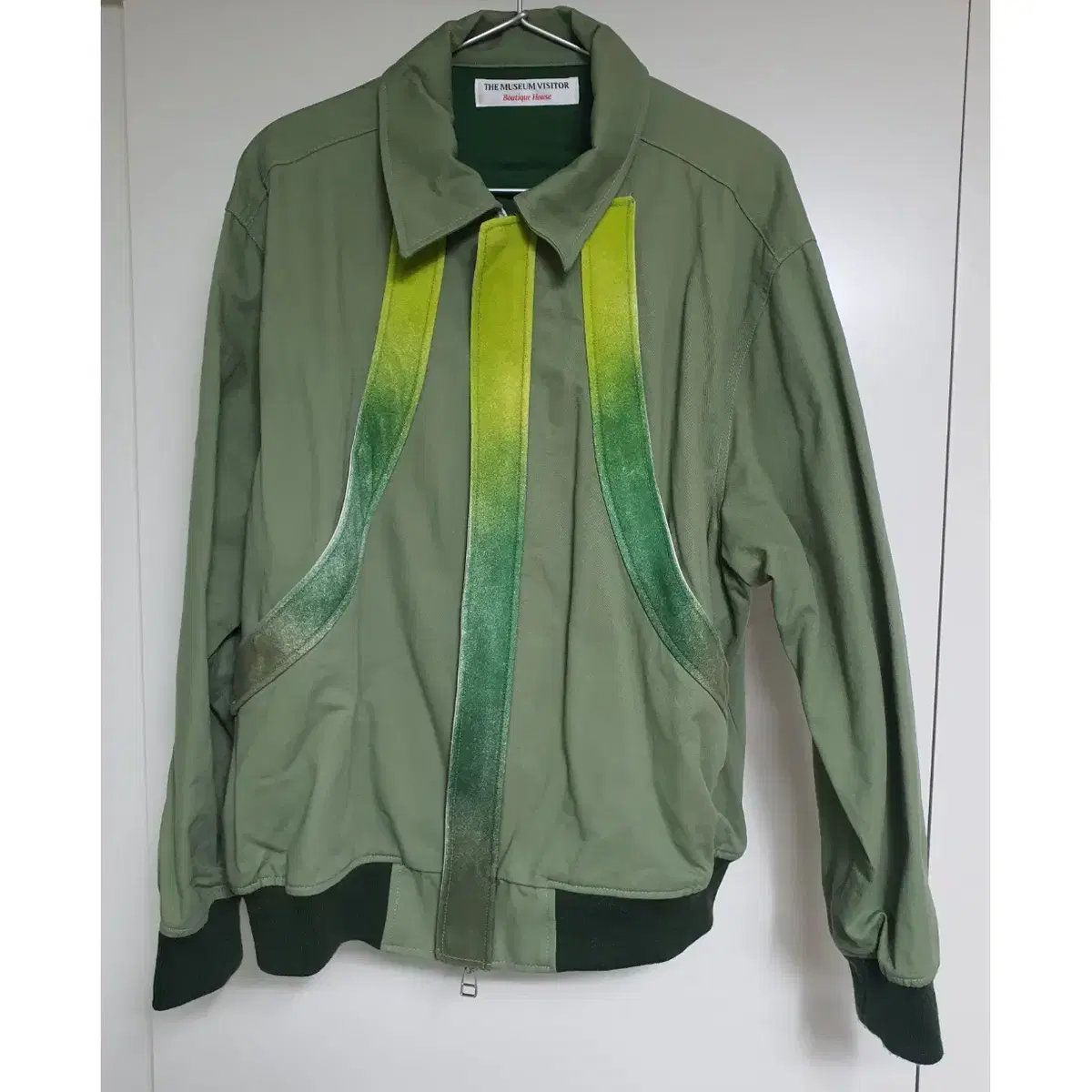 Museum Visitor Jacket Size M Men's 95xWomen's 77