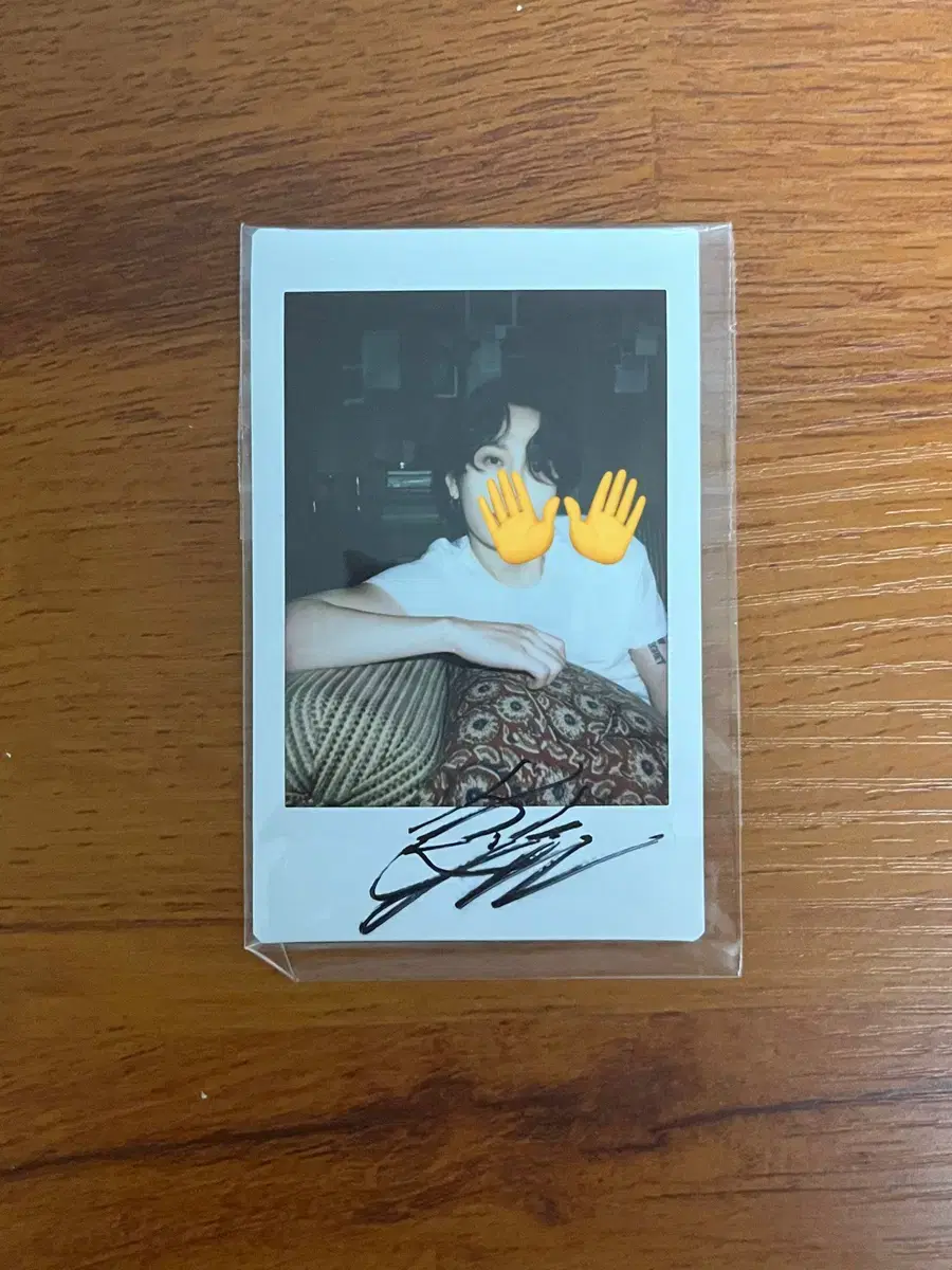 Beasts yong junyung Autographed Autographs polaroid wts Sells