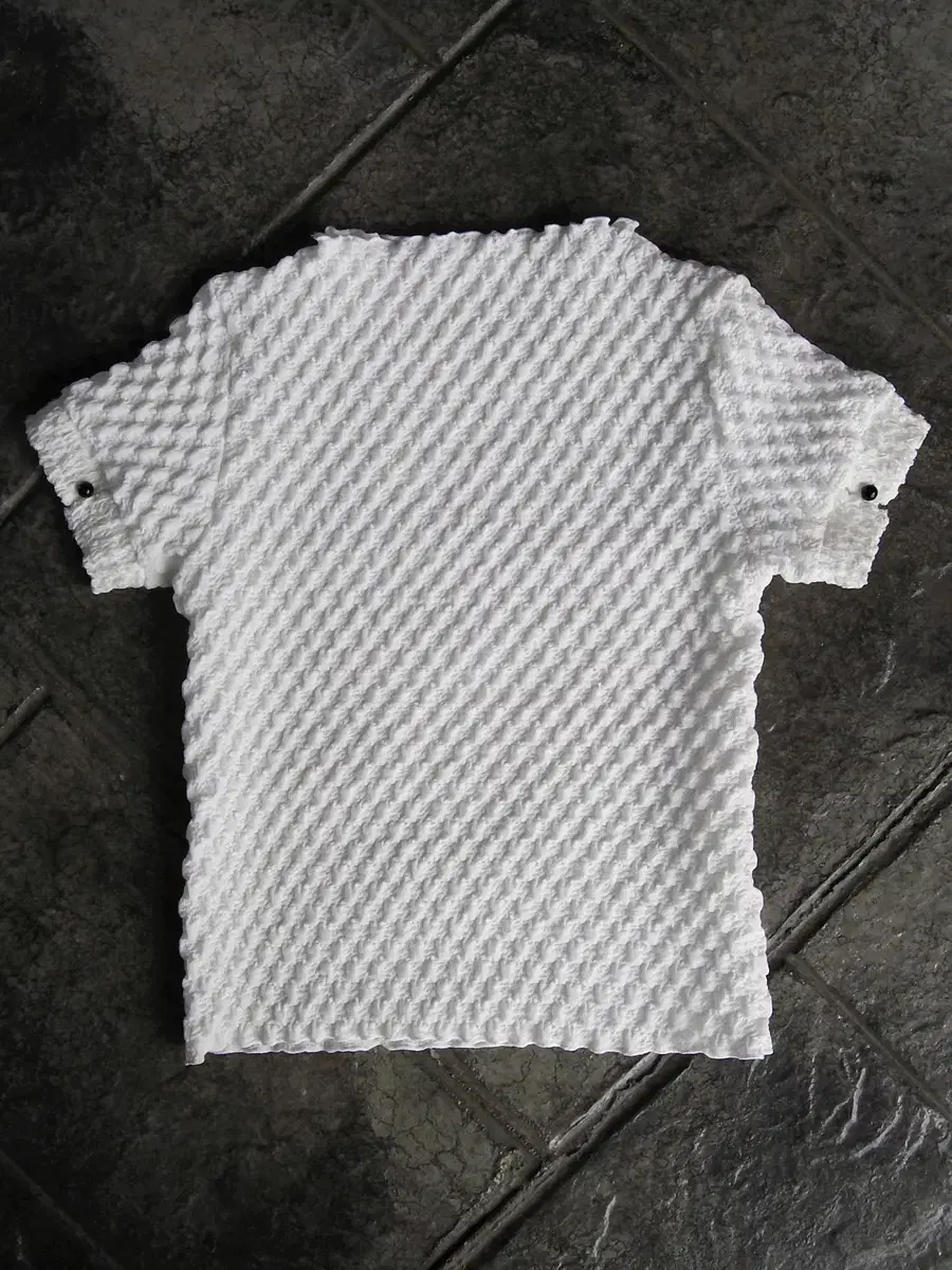 [REKNOW] EMBOSSING HALF BLOUSE * 르노우