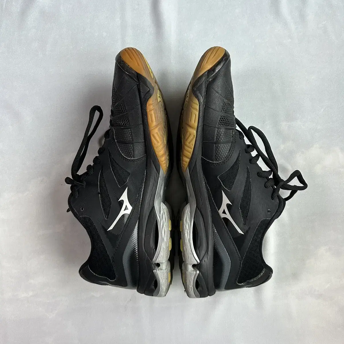 Mizuno wave lightning z3 black 265