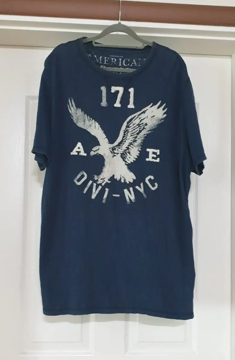 American Eagle T-shirt/XXL/TTG