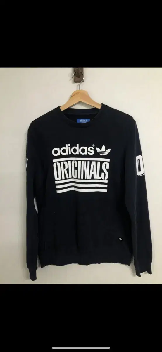 (95)Adidas Graphic Man Tee