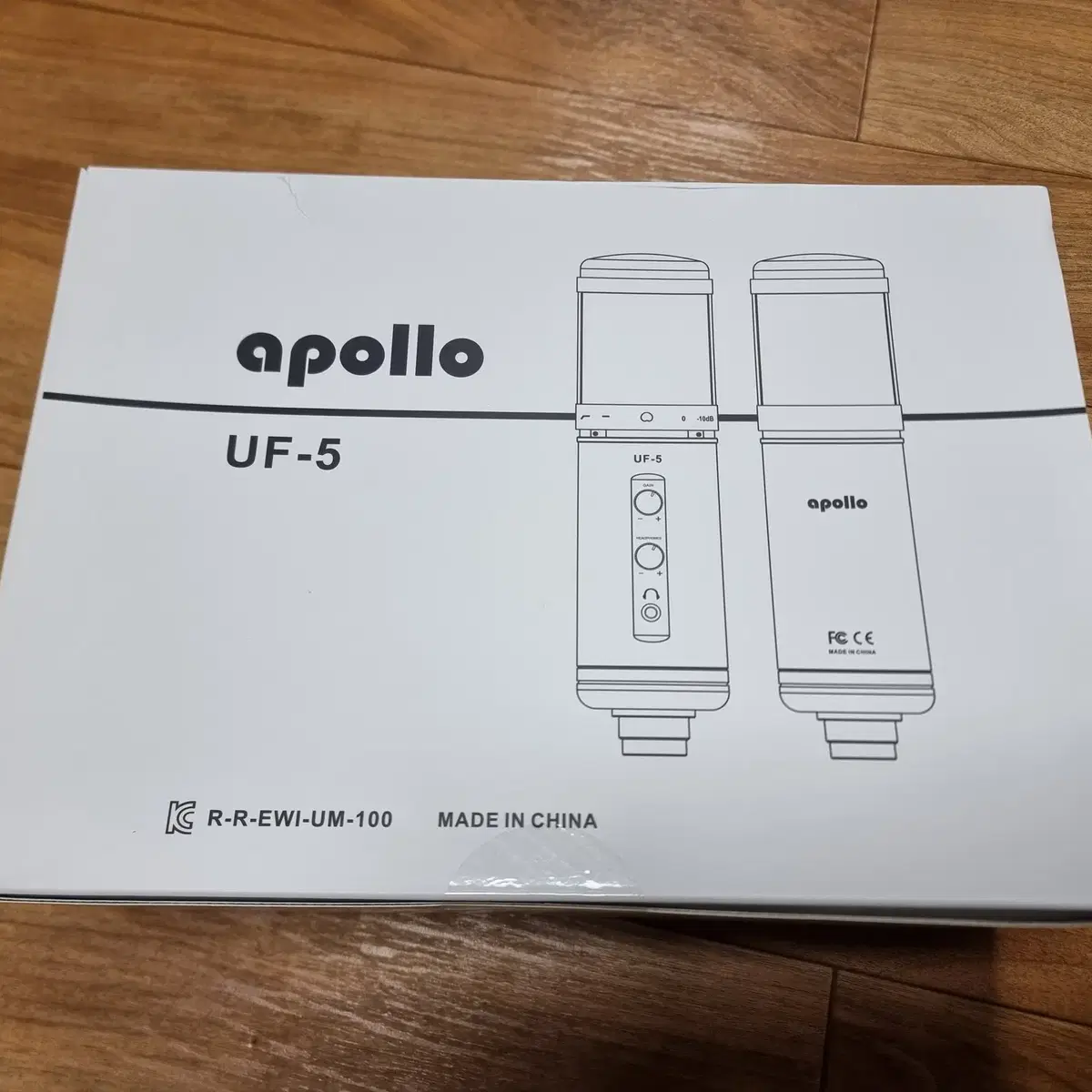 apollo uf-5 마이크 판매합니다.