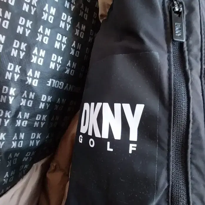 DKNY 구스패딩