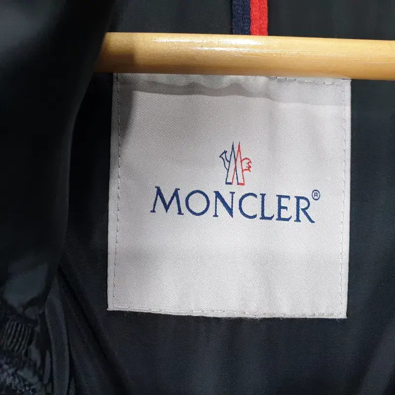 Z5169 MONCLER 블랙 패딩 푸퍼 점퍼 여5566