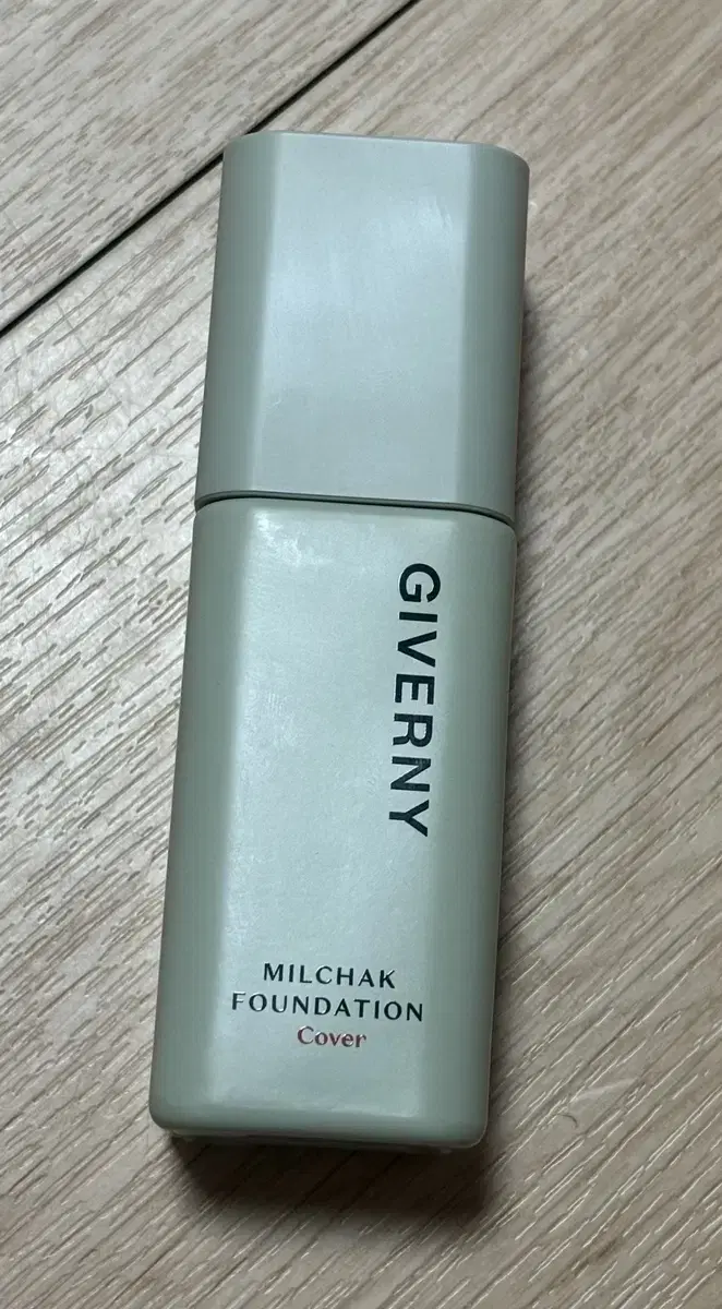 Givenchy Close-Cover Foundation 30ml, 21C Cool Beige