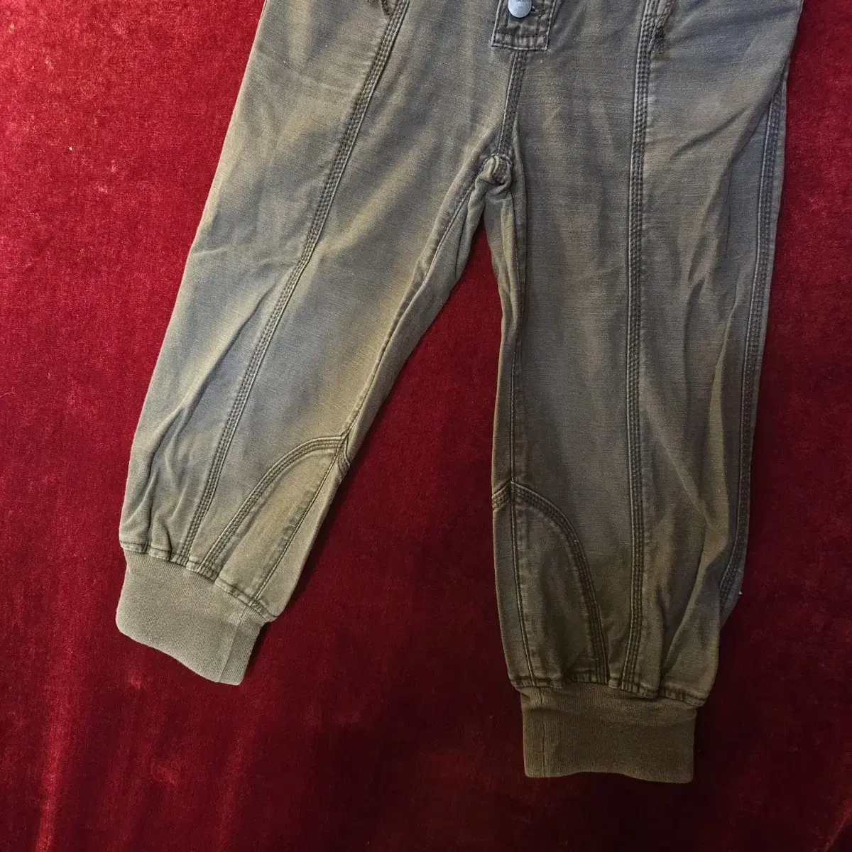 DKNY JEANS 밀리터리 7부 시보리 밴딩팬츠 55size